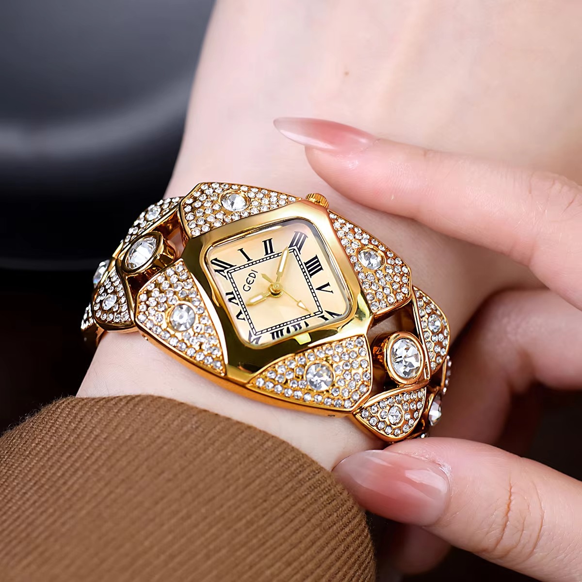 GEDI 52109 luxury diamond quartz watch for women - Image 5