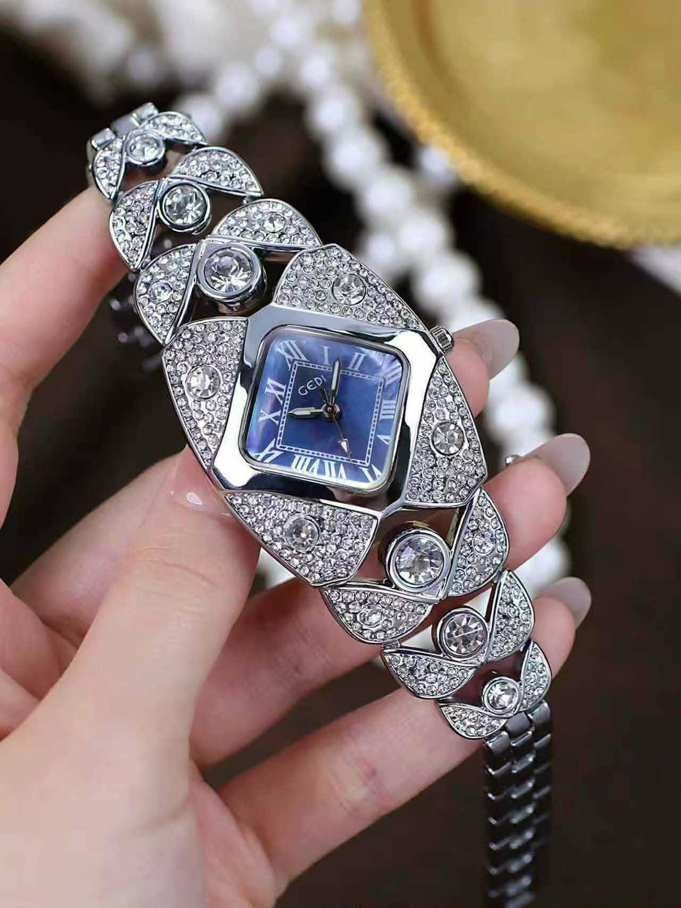 GEDI 52109 luxury diamond quartz watch for women(Silver)